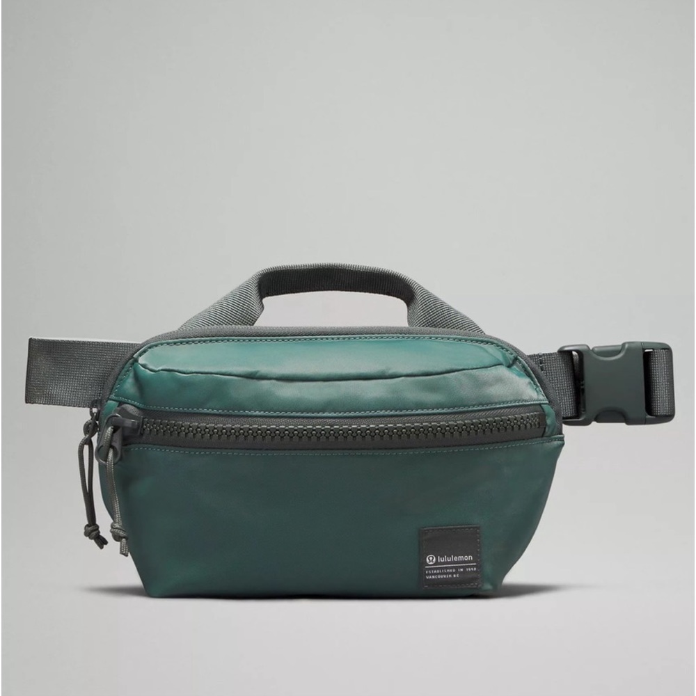 Lululemon NWT All Day Essentials Belt Bag